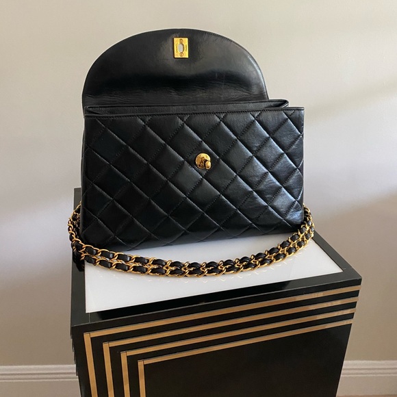 Super Rare Vintage 1994-1996 Chanel Medium Large Lambskin Flap Bag - Picture 7 of 12